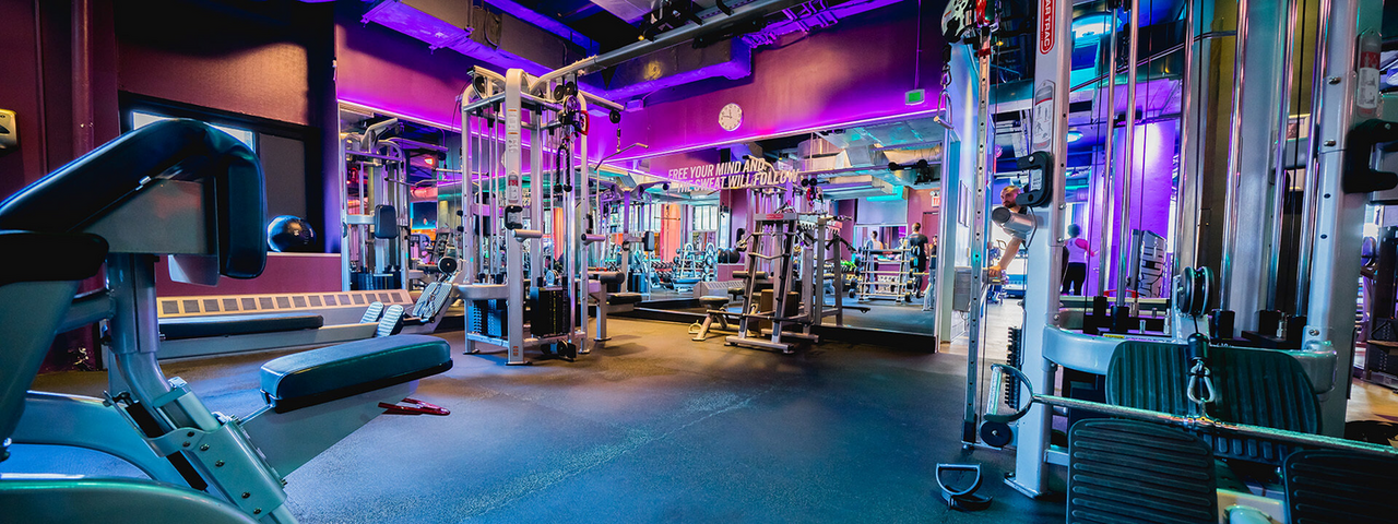 Crunch Fitness