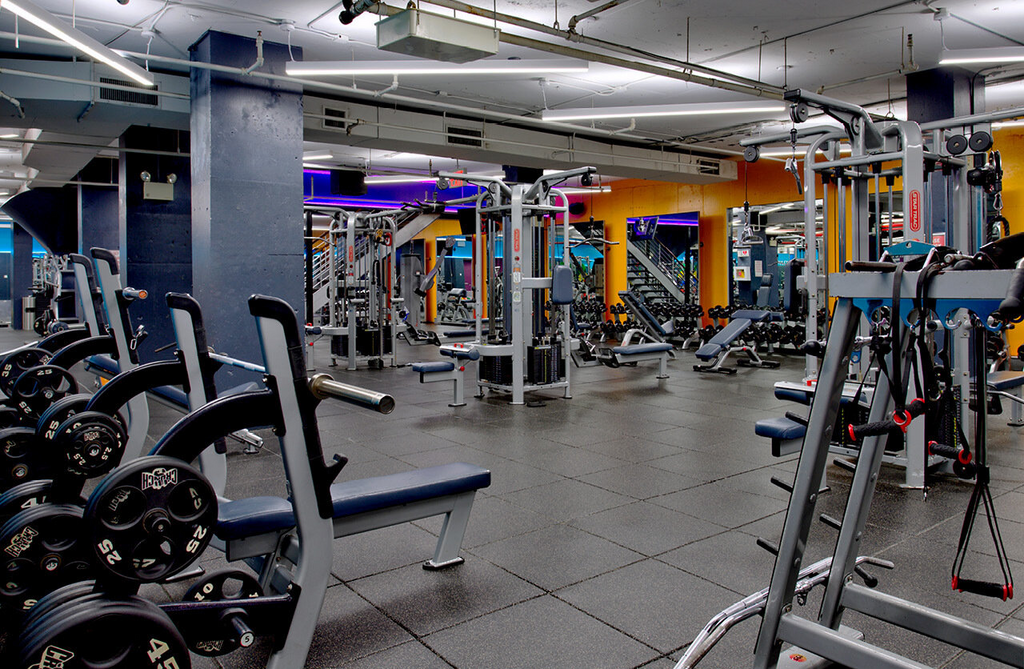 Crunch Fitness