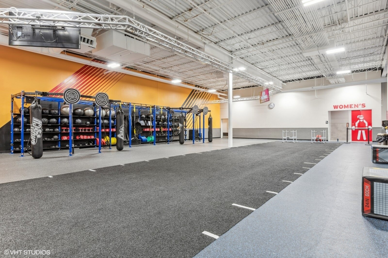 Crunch Fitness