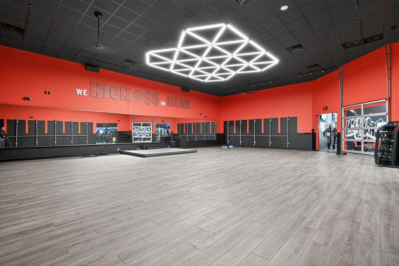 Crunch Fitness - Summer Creek
