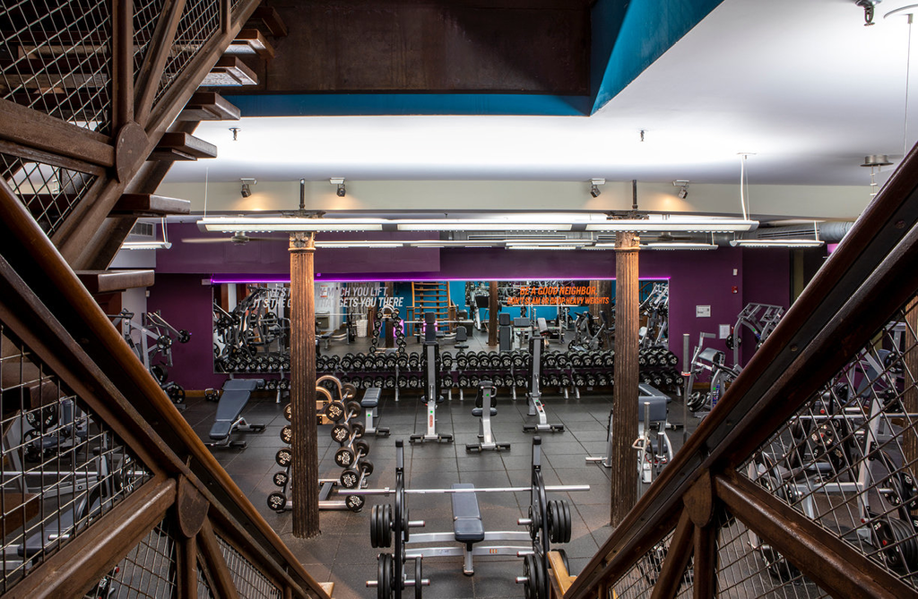 Best Gyms, Personal Trainers & Fitness Classes in Tribeca, NYC Crunch
