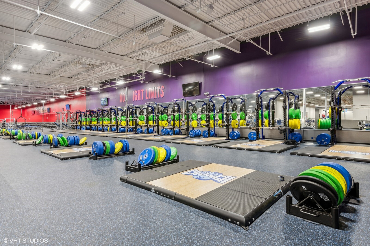 Crunch Fitness