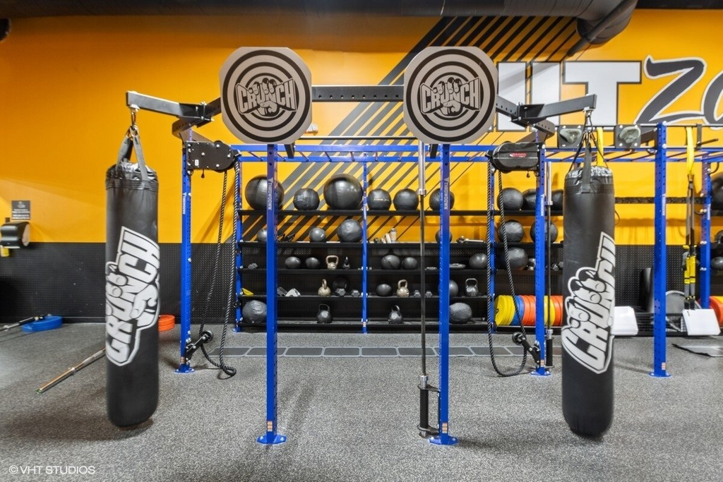 Crunch Fitness