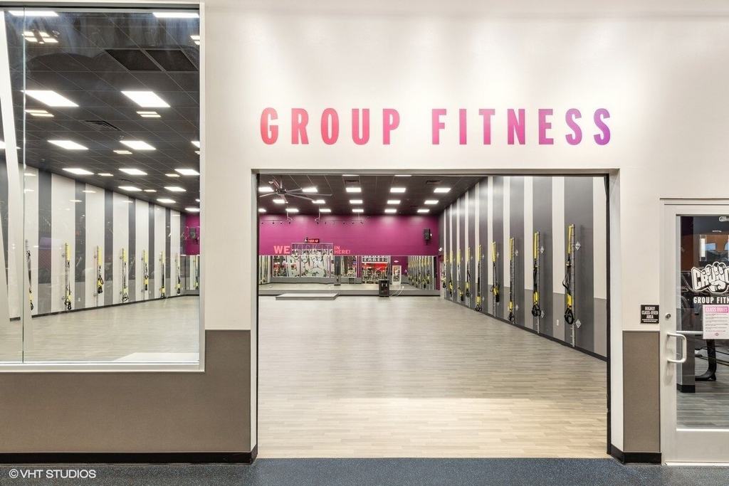 Crunch Fitness