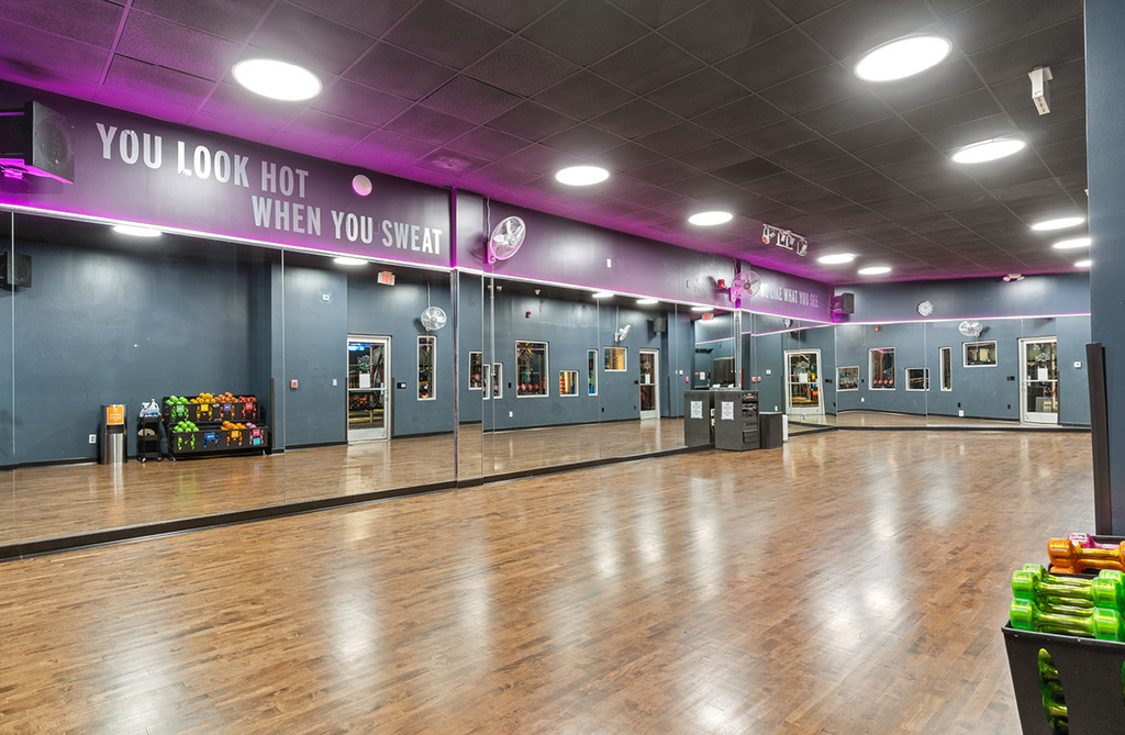 Crunch Fitness