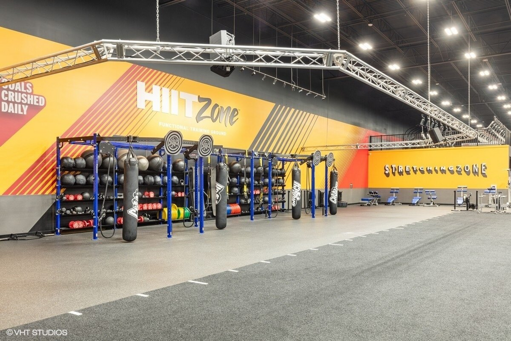 Crunch Fitness