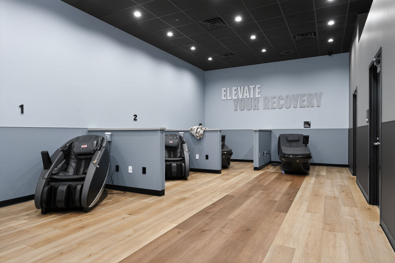 Crunch Fitness - Summer Creek