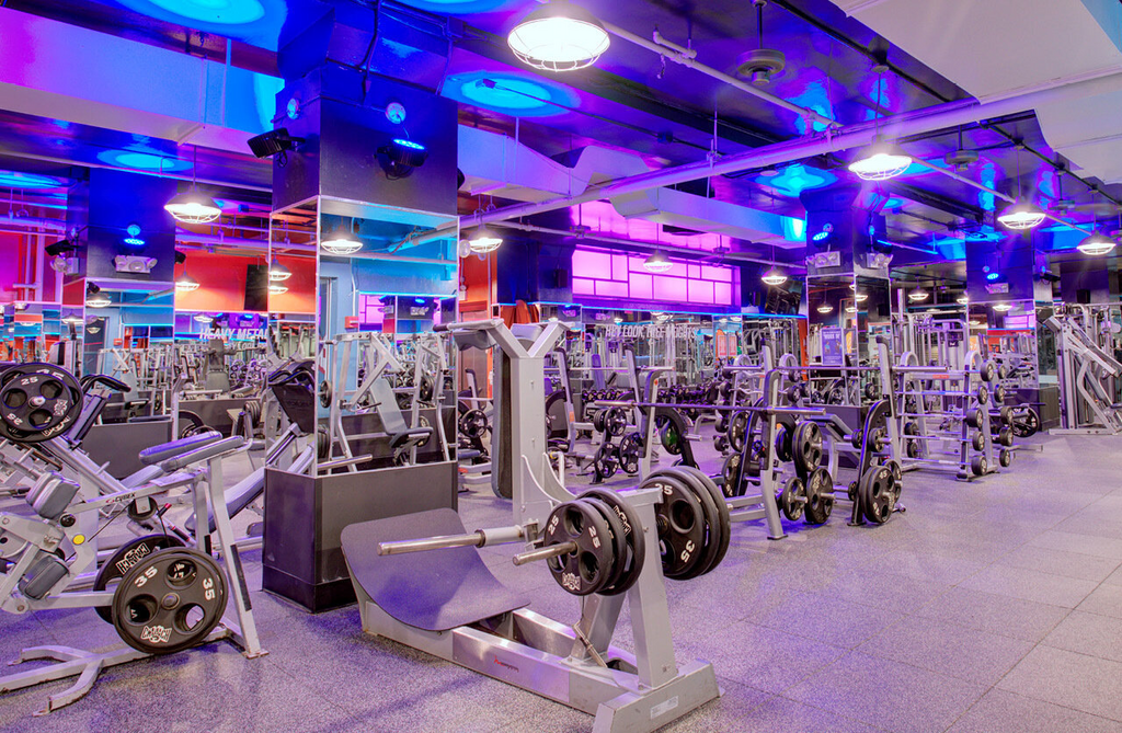 Crunch Fitness