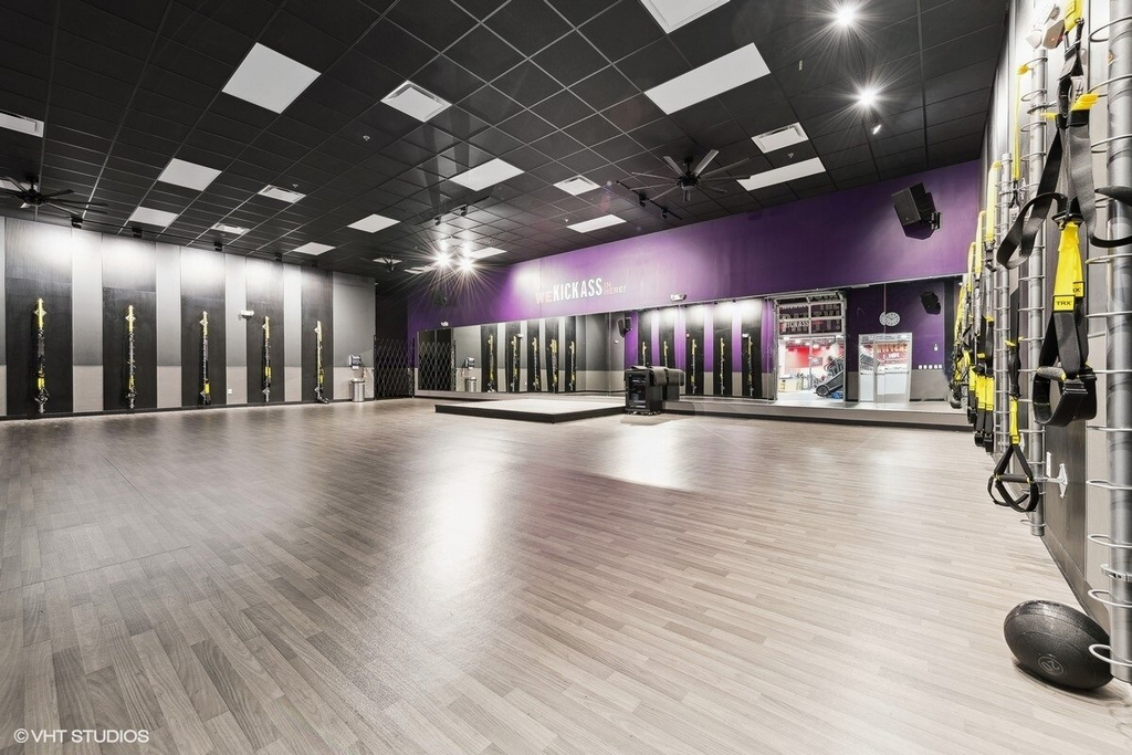 Crunch Fitness - Fern Creek